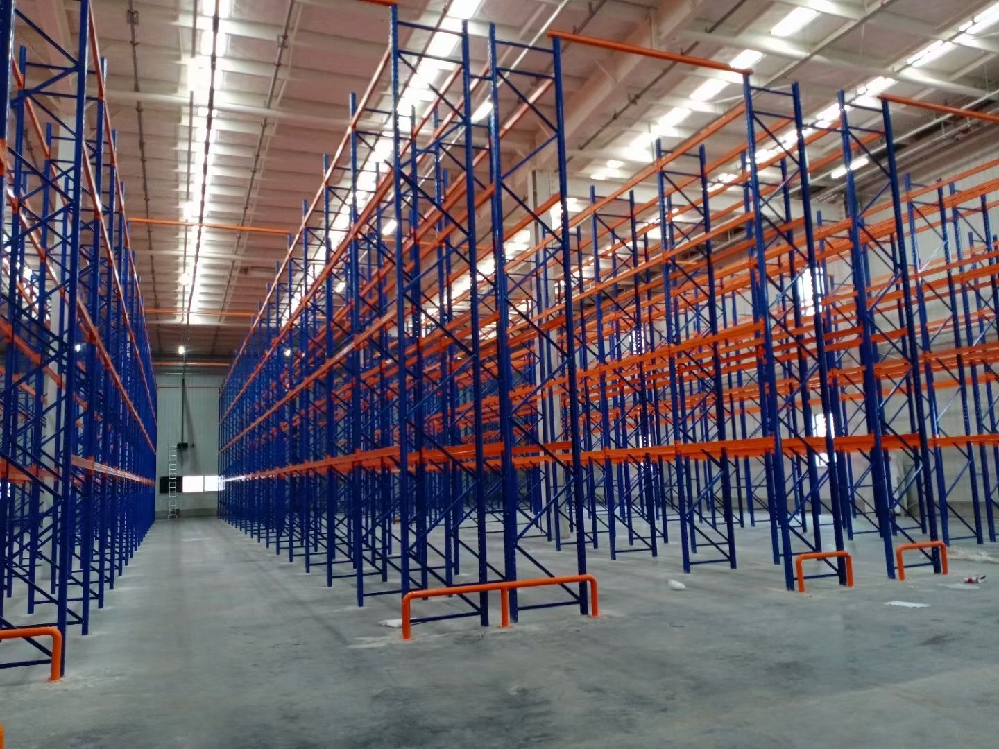 �Ϻ������ڲֿ�滮�е���Ʋ���